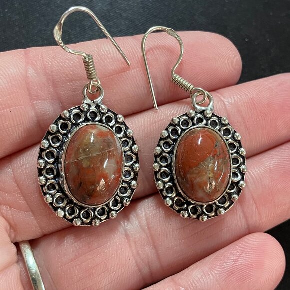 Red Brecciated Jasper Stone Crystal Earrings and Pendant Jewelry Set - Picture 5 of 6